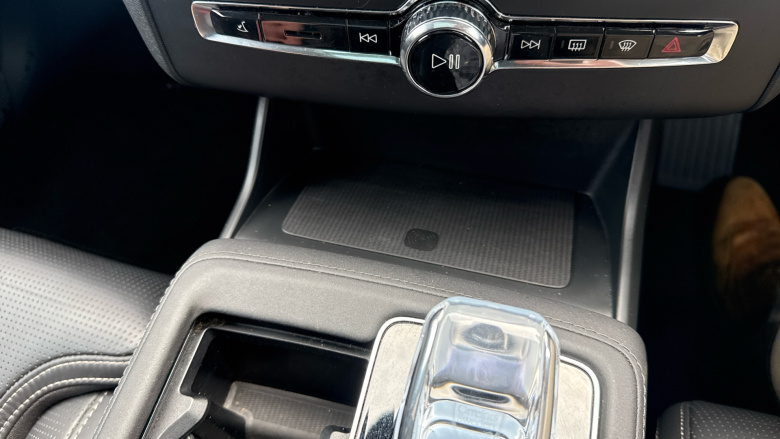 Volvo XC90 2.0 B5P Ultra Dark 5dr AWD Geartronic Petrol Estate